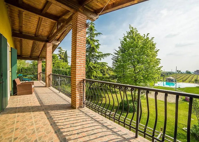 Le Mistral Фермерский дом *