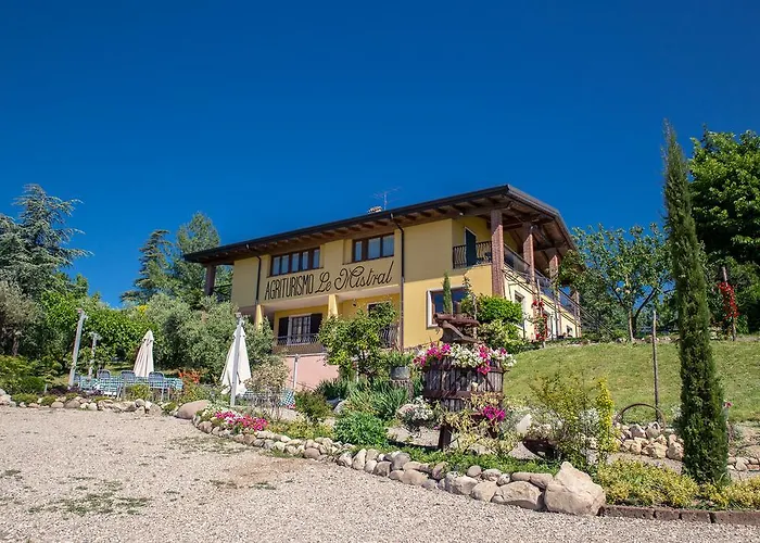 Le Mistral Соммакампанья